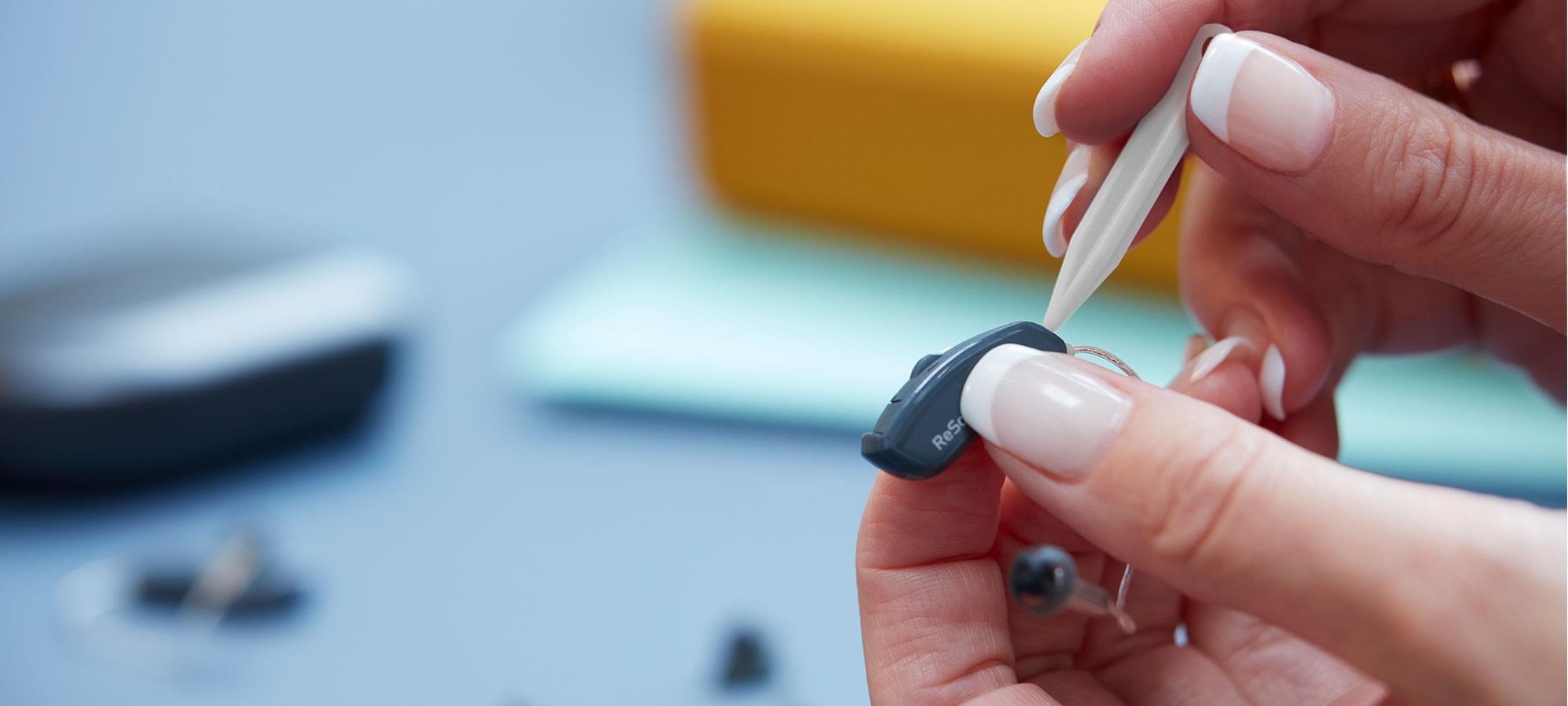 Fixing degli apparecchi acustici